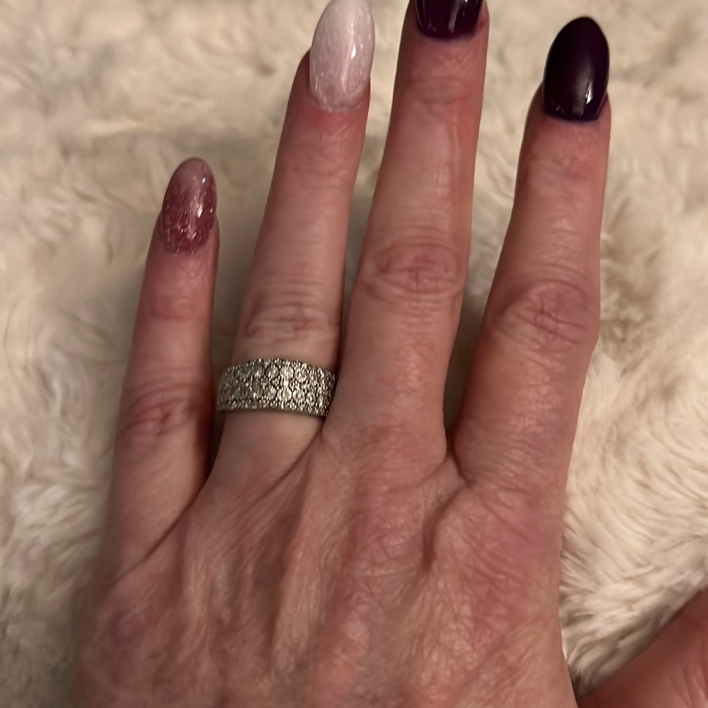 Diamond ring
